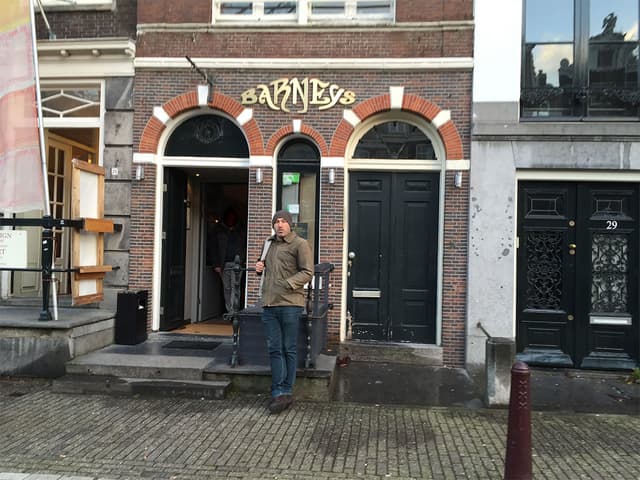 Barney's Lounge