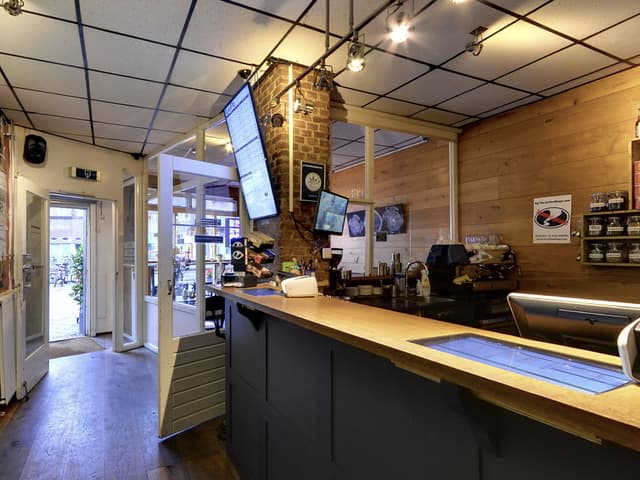 LoFt
