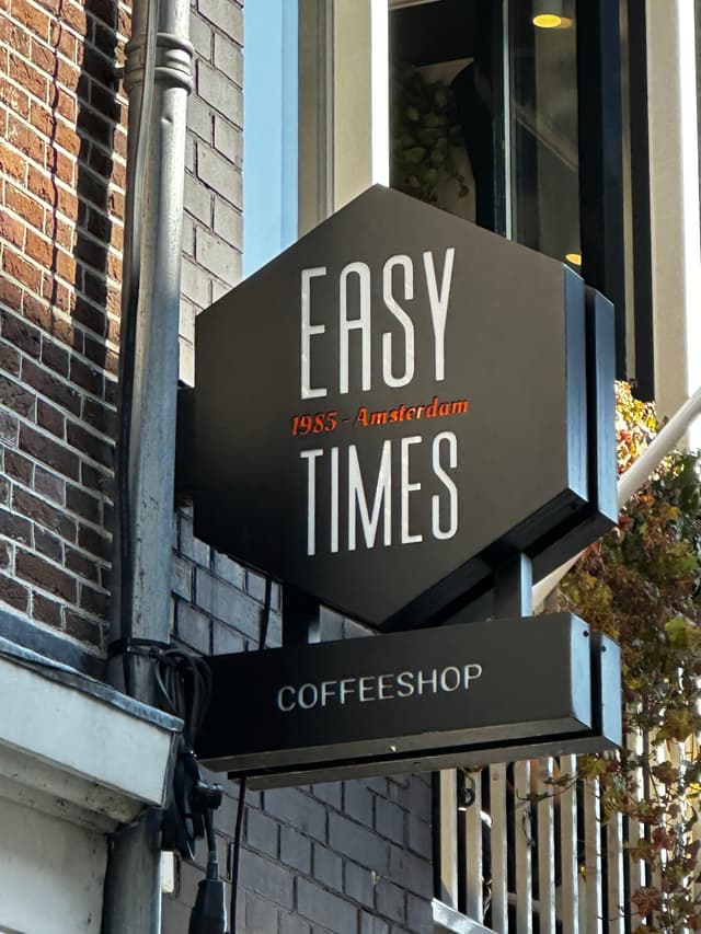 איזי טיימס רגולירסדוורסטראט - Easy Times Reguliersdwarsstraat קופי שופ