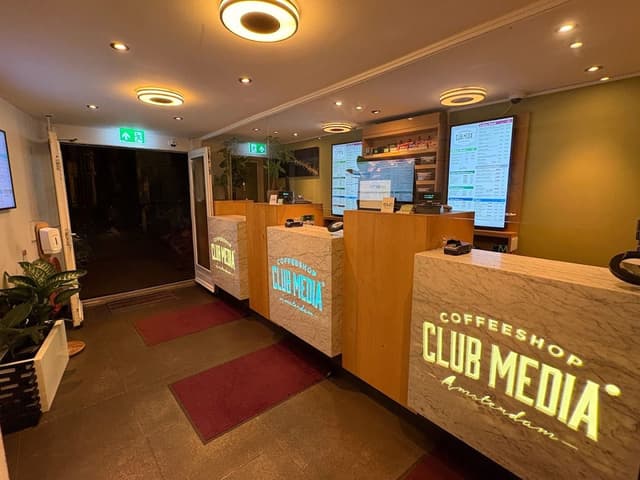 קלאב מדיה - Club Media קופי שופ