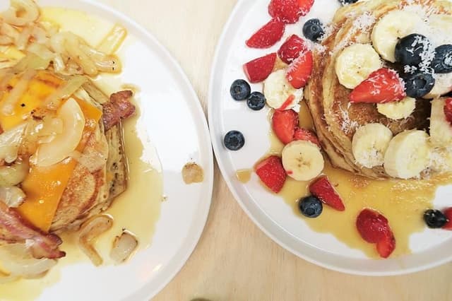 מואק פנקייקס - MOAK Pancakes